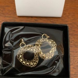 Avon Goldtone Snake Chain Pierced Earrings